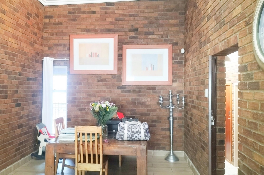 5 Bedroom Property for Sale in Elandsrand North West